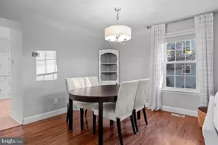 23 Violet Ln, Newtown, PA 18940 - Photo 8