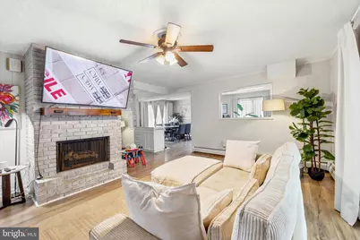57 Whitewood Drive, Levittown, PA 19057 - Photo 4