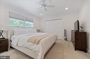598 Constitutional Dr, Warminster, PA 18974 - Photo 14