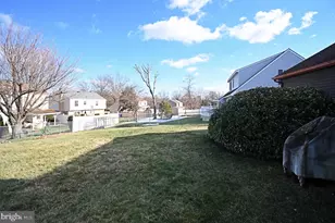 633 Keston Dr, Fairless Hills, PA 19030 - Photo 54