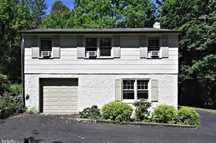 265 Windy Bush Rd, New Hope, PA 18938 - Photo 2