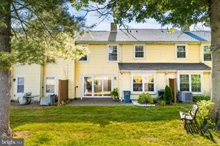 432 Revere Dr, Southampton, PA 18966 - Photo 2
