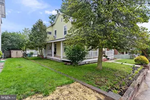 523 Vine St, Perkasie, PA 18944 - Photo 2