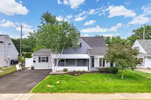 360 Holly Dr, Levittown, PA 19055 - Photo 1