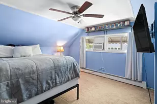 360 Holly Dr, Levittown, PA 19055 - Photo 20