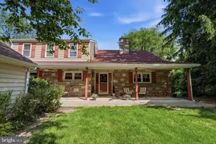 131 Fern Rd, Southampton, PA 18966 - Photo 2