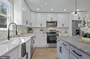 1 McLevins Ct, Croydon, PA 19021 - Photo 12