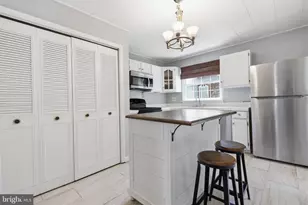 392 Rutgers Ct, Bensalem, PA 19020 - Photo 6