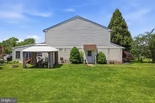 36 Mimosa Ct, Quakertown, PA 18951 - Photo 2
