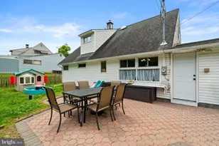 44 Quickset Rd, Levittown, PA 19057 - Photo 22