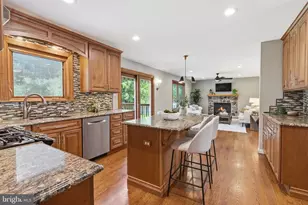 4254 Mia Ln, Doylestown, PA 18902 - Photo 18