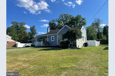 1004 Hillside Drive, Southampton, PA 18966 - Photo 8