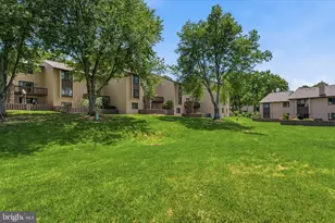 162 Golf Club Dr, Langhorne, PA 19047 - Photo 34