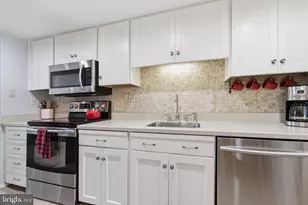 162 Golf Club Dr, Langhorne, PA 19047 - Photo 8