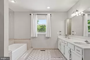 1374 Beechdrop Ct, Yardley, PA 19067 - Photo 14