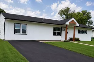23 Mimosa Ln, Levittown, PA 19054 - Photo 1