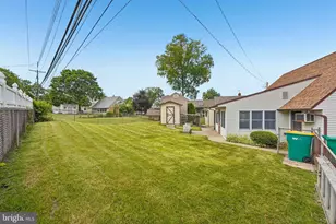 9 Rustleaf Ln, Levittown, PA 19055 - Photo 6