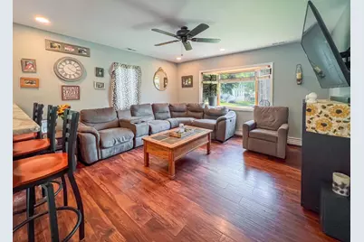 415 W Richardson Avenue, Langhorne, PA 19047 - Photo 16