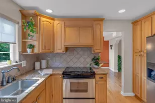 202 Woodspring Cir, Doylestown, PA 18901 - Photo 14
