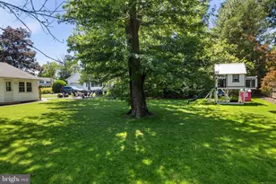 824 Queens Dr, Yardley, PA 19067 - Photo 8