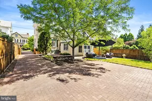 204 E Washington Ave, Newtown, PA 18940 - Photo 4