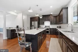 9 Walnut Wy, Langhorne, PA 19047 - Photo 10
