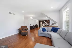 9 Walnut Wy, Langhorne, PA 19047 - Photo 12