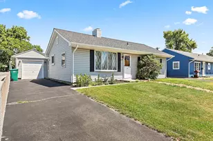 209 Austin Dr, Fairless Hills, PA 19030 - Photo 2