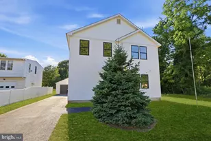 315 Westminster Ave, Bristol, PA 19007 - Photo 38