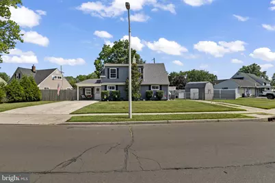 190 Northpark Drive, Levittown, PA 19054 - Photo 4