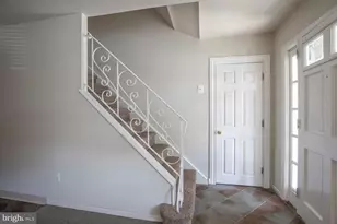 3237 Farragut Ct, Bensalem, PA 19020 - Photo 2