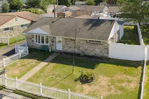 2513 Laurel Dr, Bristol, PA 19007 - Photo 10