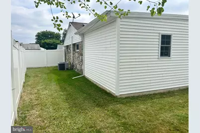 2513 Laurel Drive, Bristol, PA 19007 - Photo 28