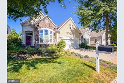 15 McConkey Drive, Washington Crossing, PA 18977 - Photo 2