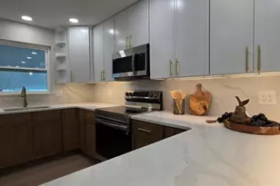 10 Linden Ln, Levittown, PA 19054 - Photo 6