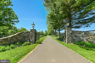 1194 Street Rd, New Hope, PA 18938 - Photo 2