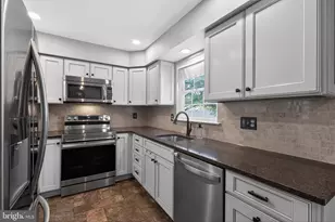 536 Whitford Cir, Telford, PA 18969 - Photo 14