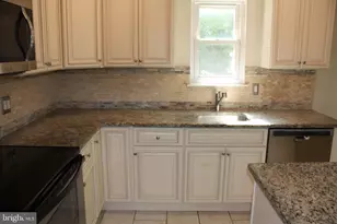 60 Providence Ave, Doylestown, PA 18901 - Photo 18
