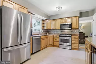 2044 E Wellington Rd, Newtown, PA 18940 - Photo 14