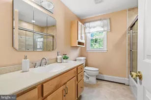 949 Queens Dr, Yardley, PA 19067 - Photo 26