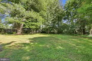 949 Queens Dr, Yardley, PA 19067 - Photo 34
