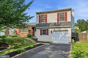 3218 Leeland Dr, Bensalem, PA 19020 - Photo 1