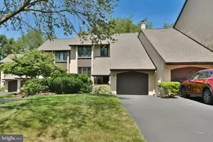 95 Golf Club Dr, Langhorne, PA 19047 - Photo 2