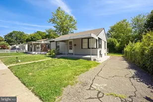 2203 Liberator St, Levittown, PA 19057 - Photo 28