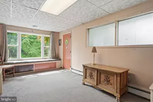 58 Trail Rd, Levittown, PA 19056 - Photo 6