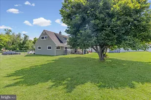 46 Twin Oak Dr, Levittown, PA 19056 - Photo 30