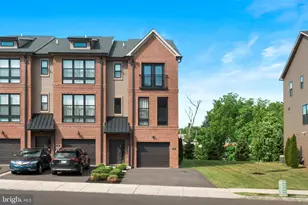 14 Diana Ln, Feasterville-Trevose, PA 19053 - Photo 1