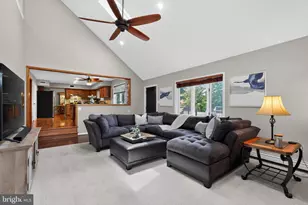 2002 Broad St, Perkasie, PA 18944 - Photo 18