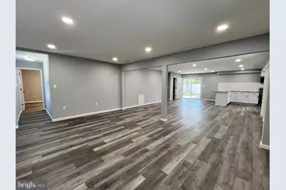 208 Thornridge Drive, Levittown, PA 19054 - Photo 6