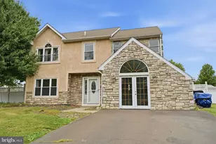 2028 Chatham Dr, Bensalem, PA 19020 - Photo 40